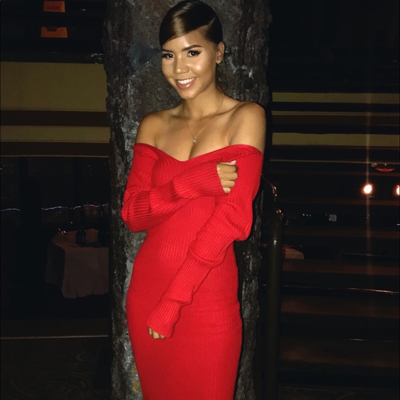 Meet your Posher, Courtney - Picture 1 of 1